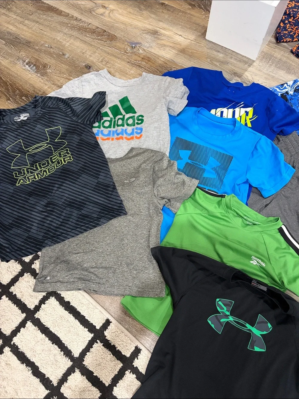 Nike/Adidas/under Armour/and more LOT - Picture 3 of 7